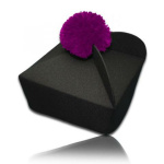 Birett schwarz mit Bommel in Farbe 59 Vier Violett